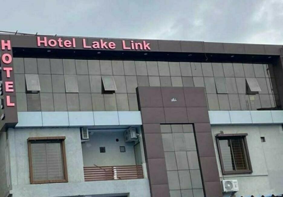 Hotel O Lake Link Bhopál Kültér fotó